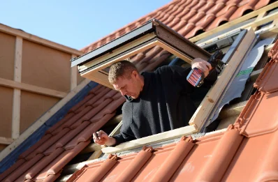 Pose de fenêtres de toit Velux à Laupie